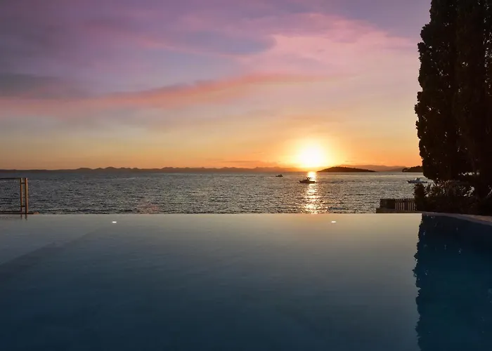 Villa Beachfront Fux Eternity Pasman Zadar *